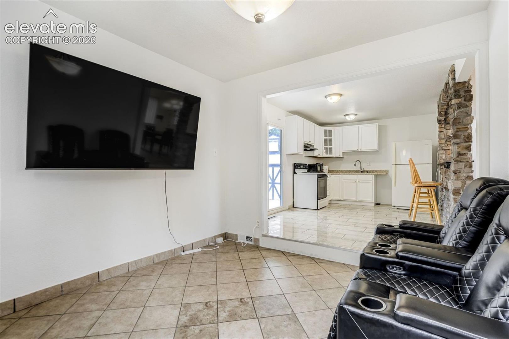 Photo 7 of 3415 Bridgewood Lane, Colorado Springs