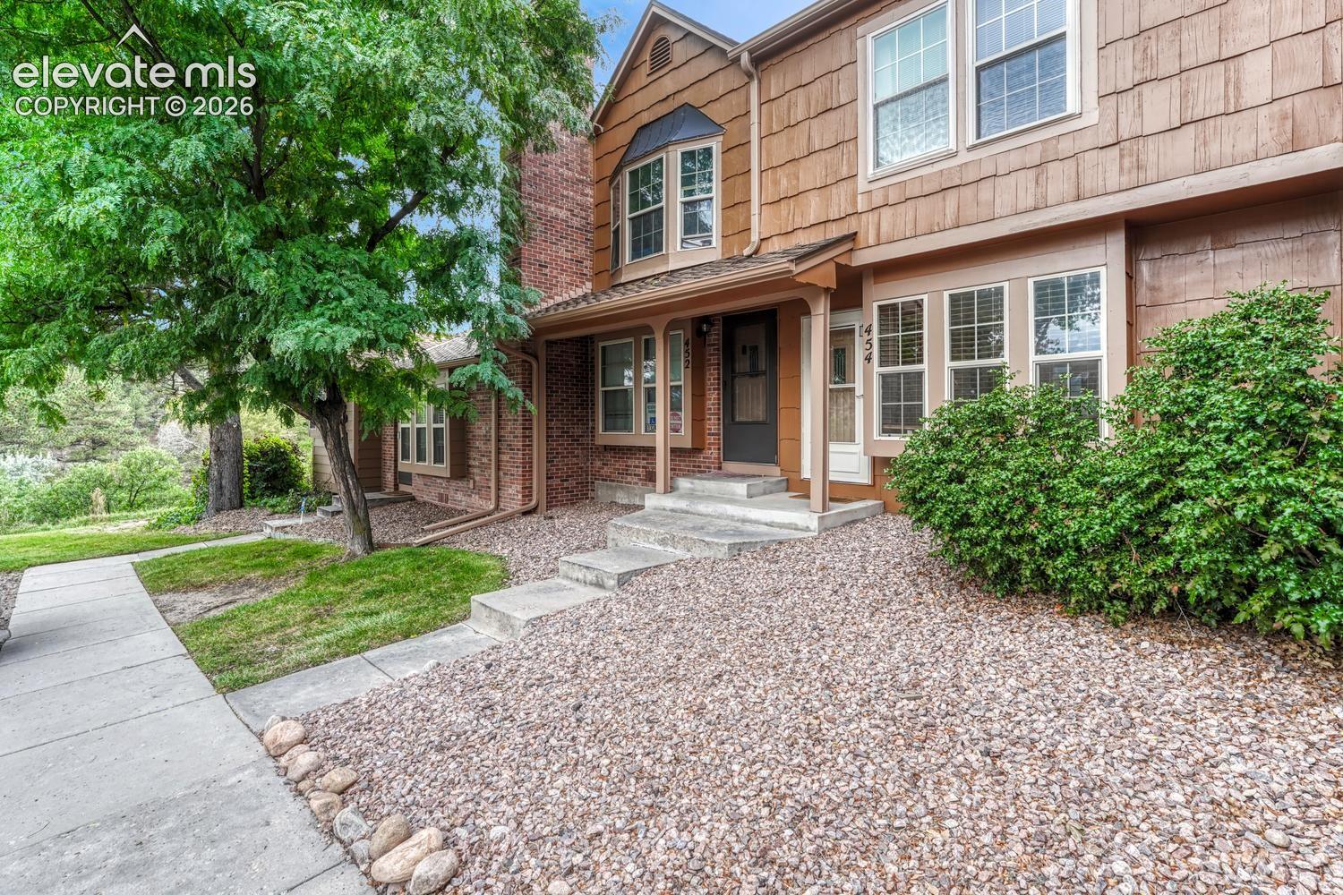 HOA maintains exterior, roof, and landscaping