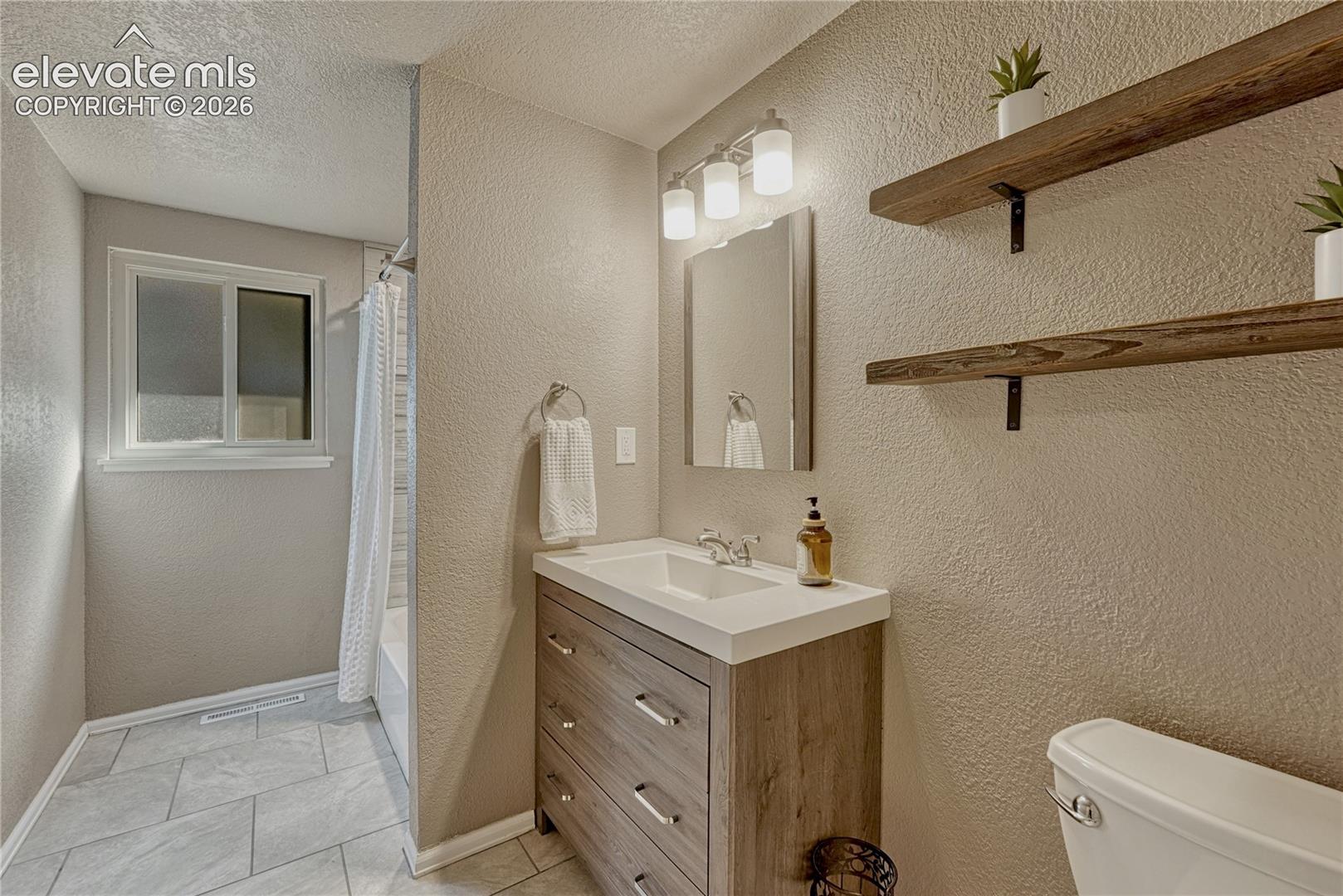 Large hall bath - updated!