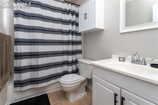 3435 Rebecca Ln #C, Colorado Springs, CO 80917