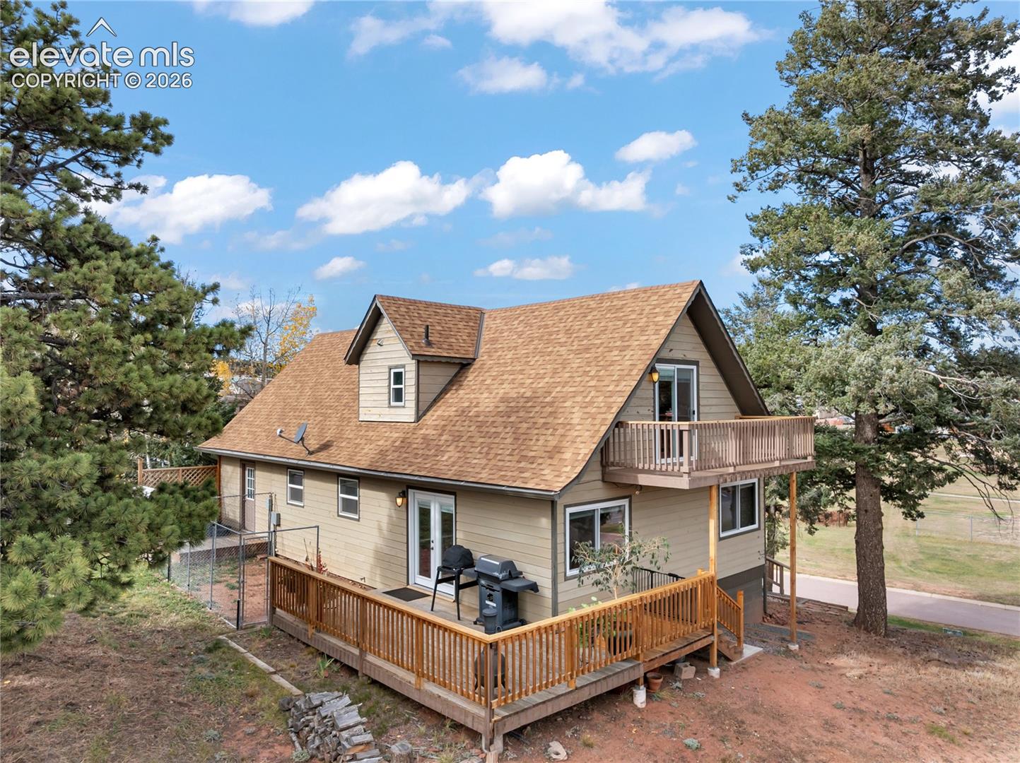 Photo 4 of 415 W Columbine Avenue, Woodland Park