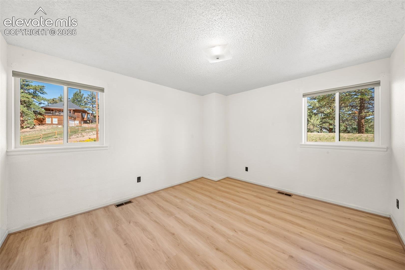 Photo 18 of 924 Midland Court, Lake George