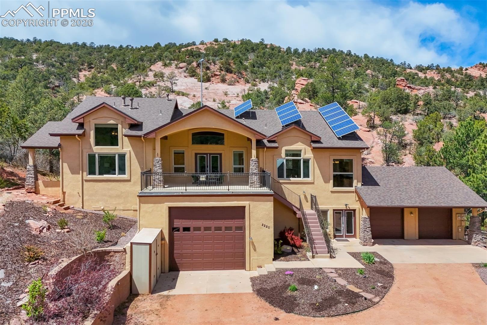 2220 La Loma Cir, Colorado Springs, CO 80926