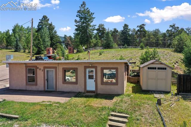 607 Baldwin St, Woodland Park, CO 80863