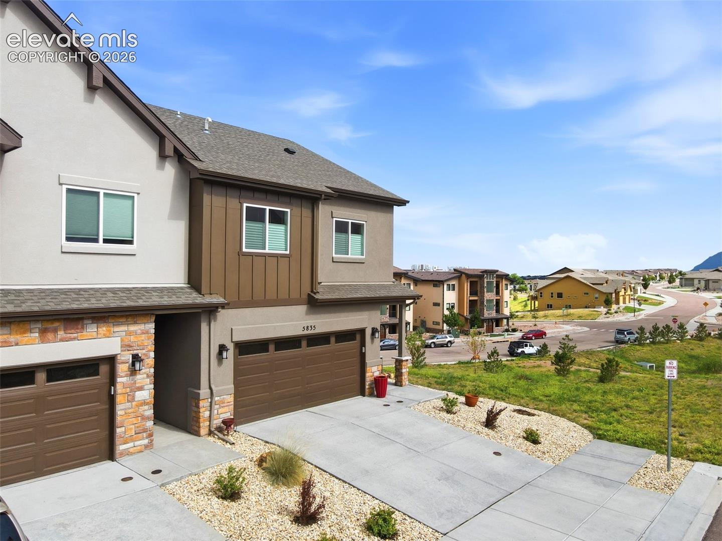 Featured Listings Featured Listings