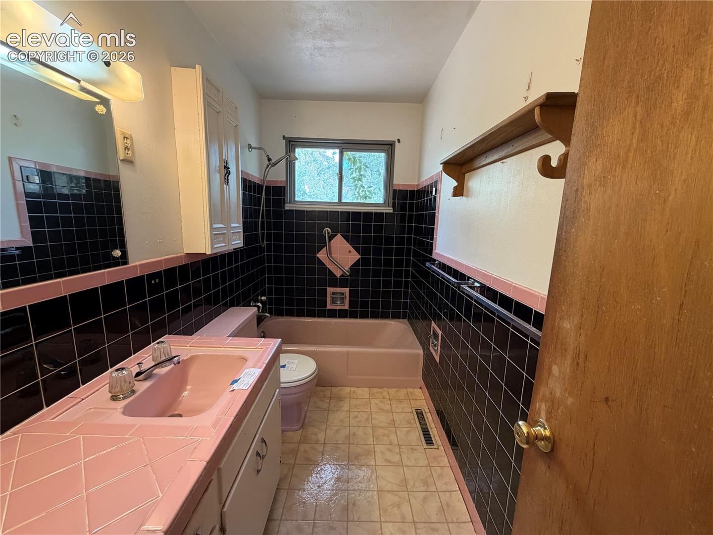Photo 17 of 2239 Drakestone Drive, Colorado Springs