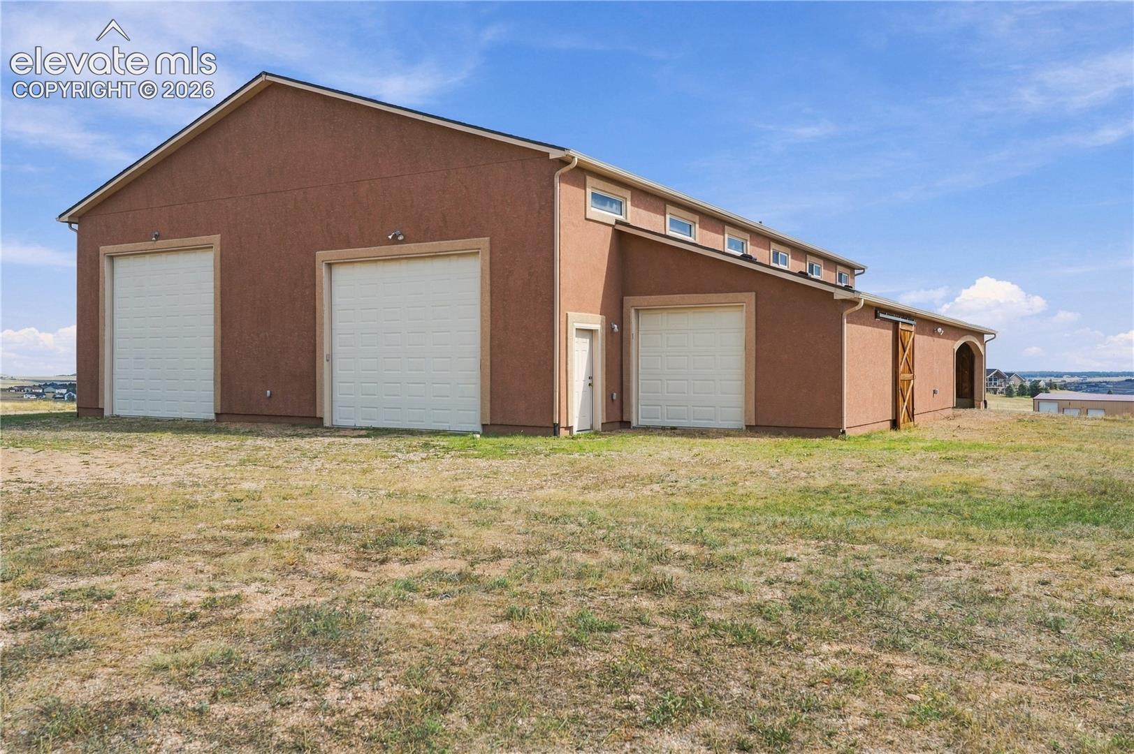 Detached garage/workshop/barn