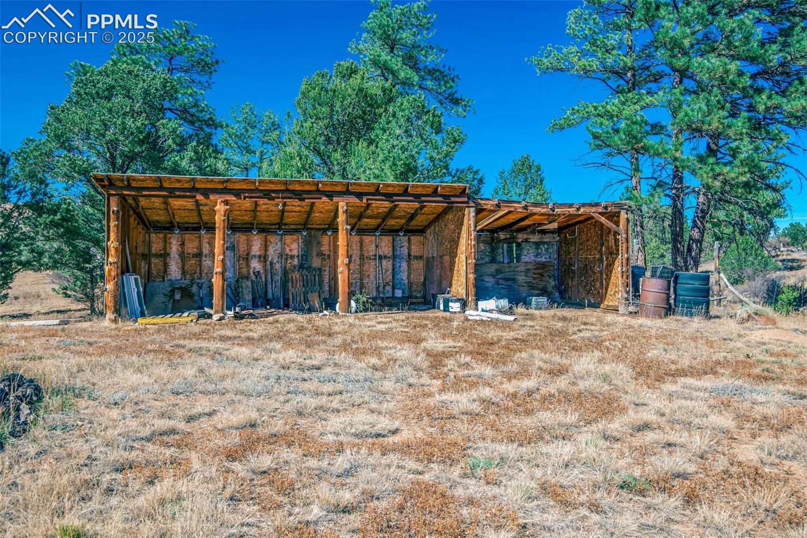 Photo 42 of 38 Mac Donnell Drive, Cotopaxi