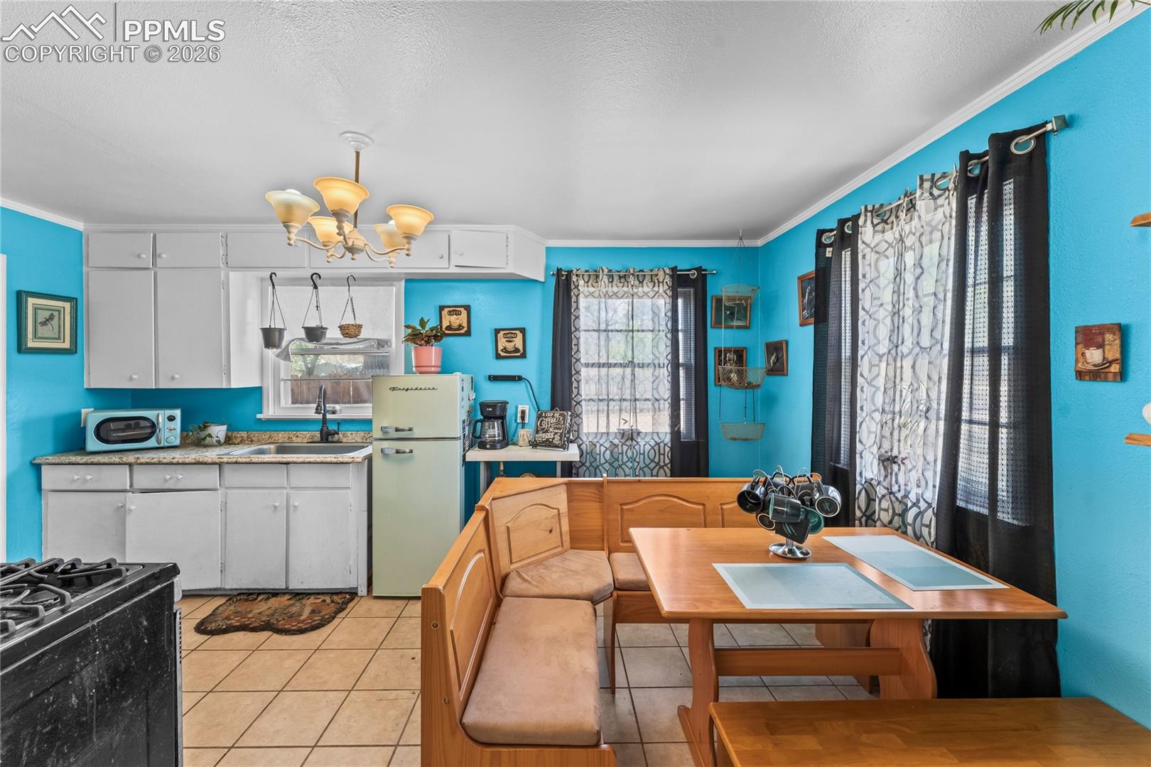 Photo 9 of 849 E Fountain Boulevard, Colorado Springs