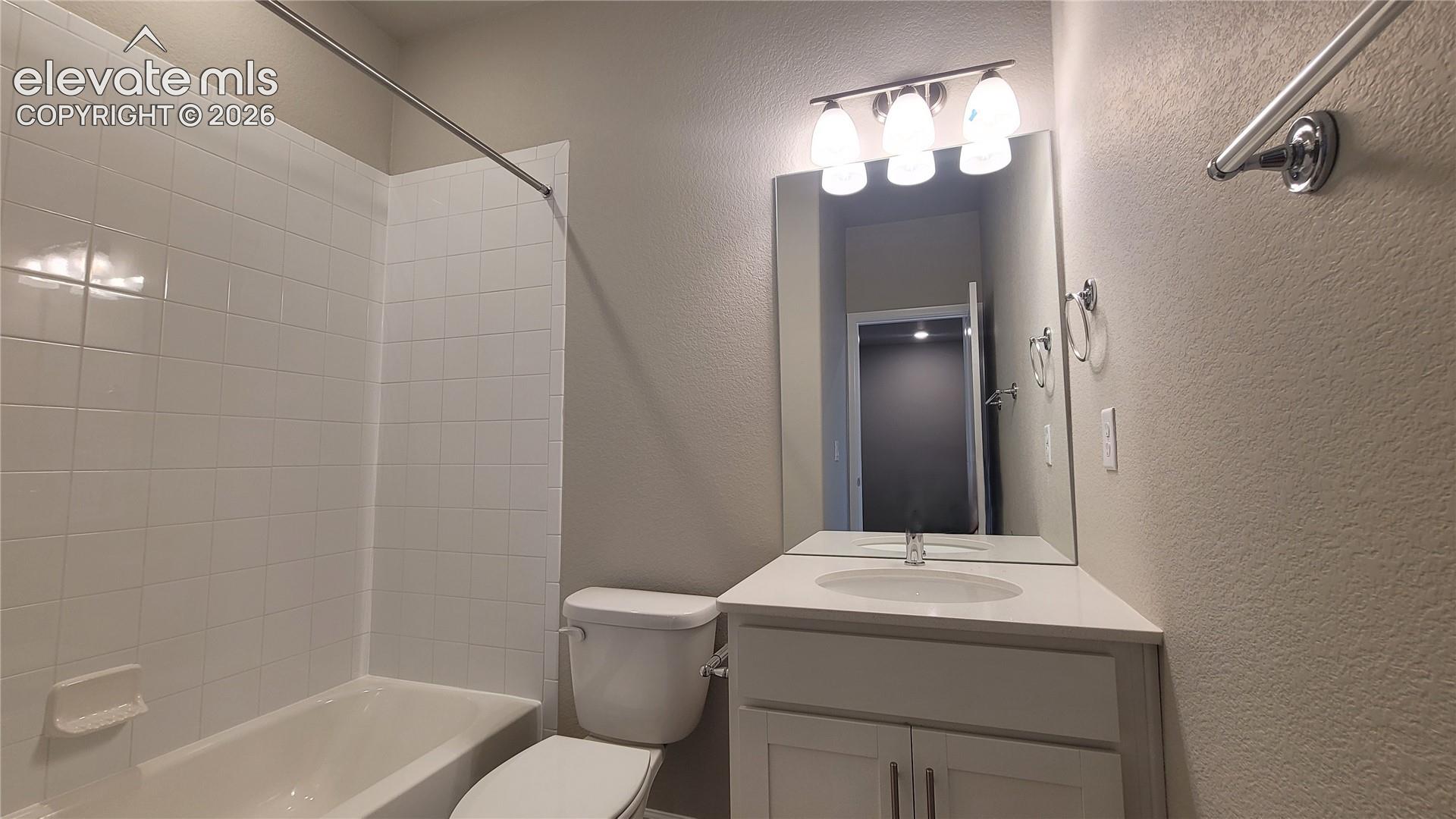 Full bathroom, located on the upper level! 