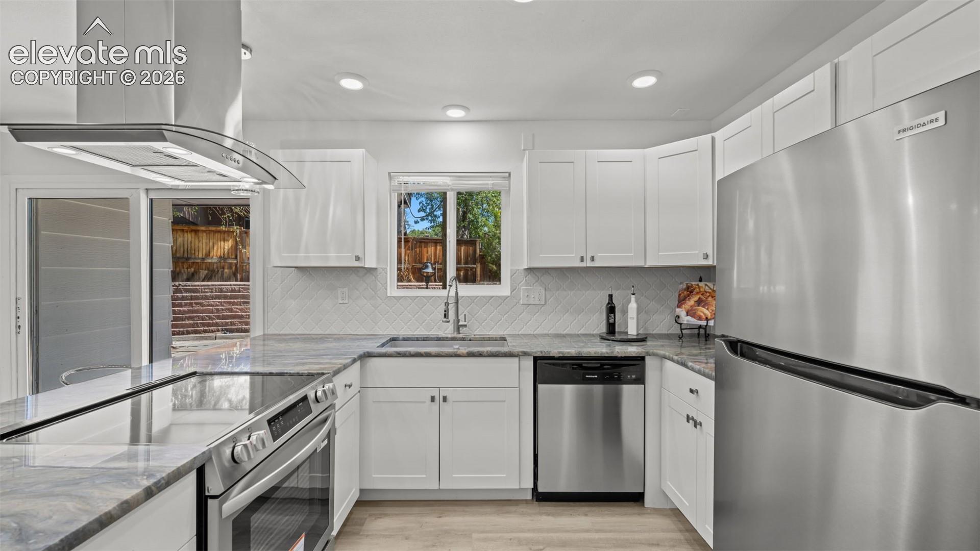 New kitchen cabinets