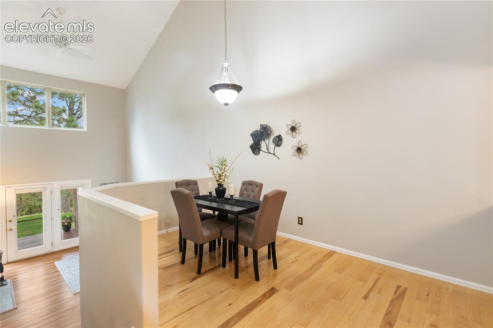 Dining area off the kitchen