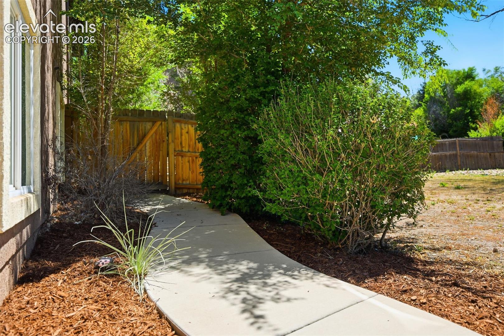 Wander among your parklike walkways!