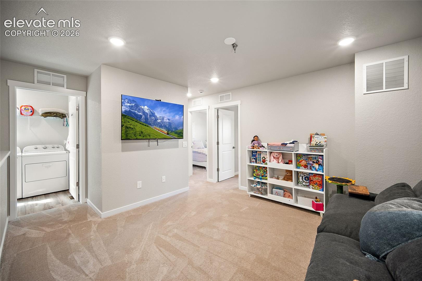 Photo 16 of 8122 Grey Bark Way, Colorado Springs