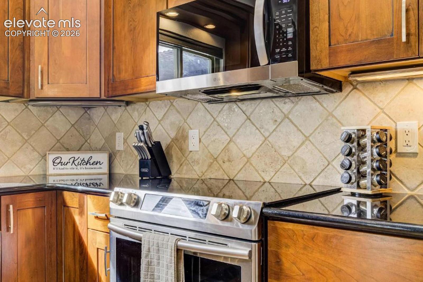 Photo 8 of 5280 Diamond Drive, Colorado Springs