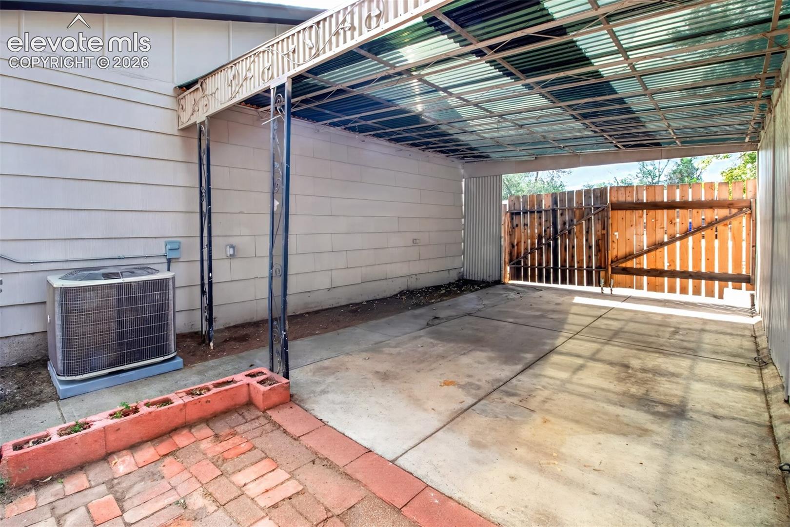 Carport, 2 cars