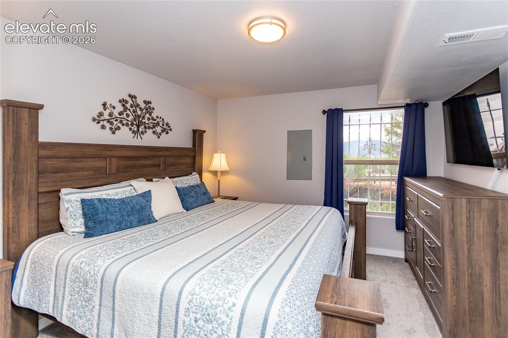 Large basement bedroom