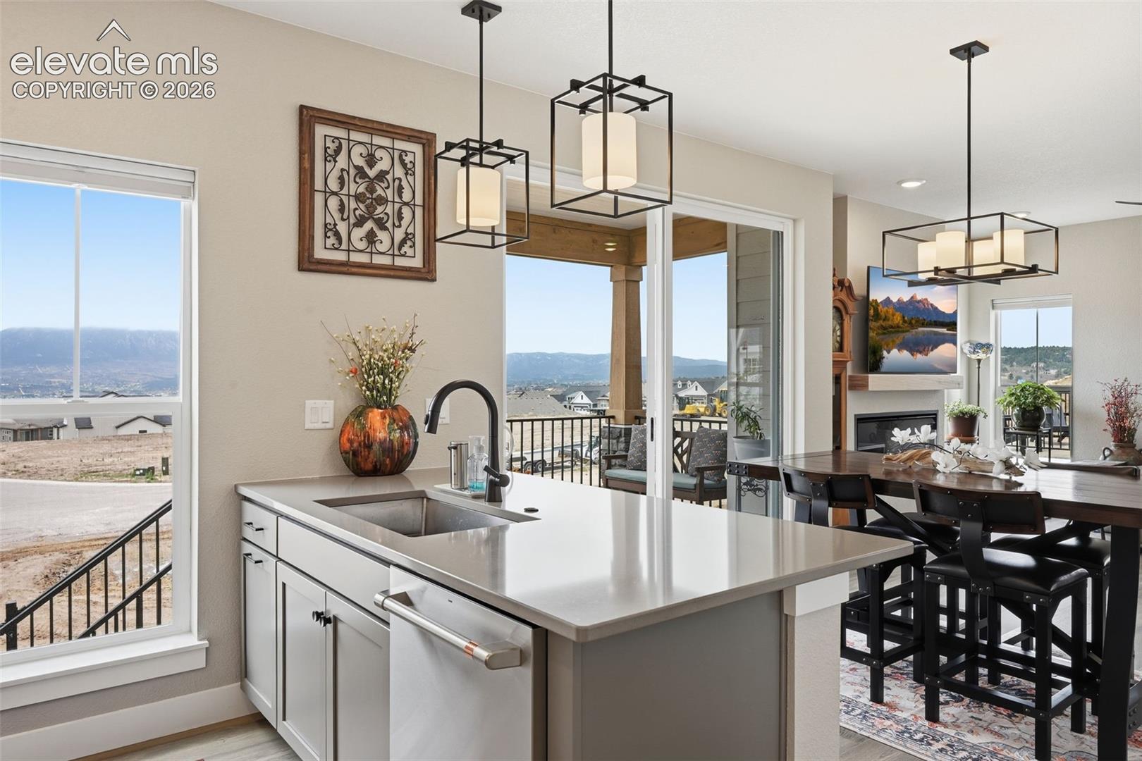 Walkout kitchen and living