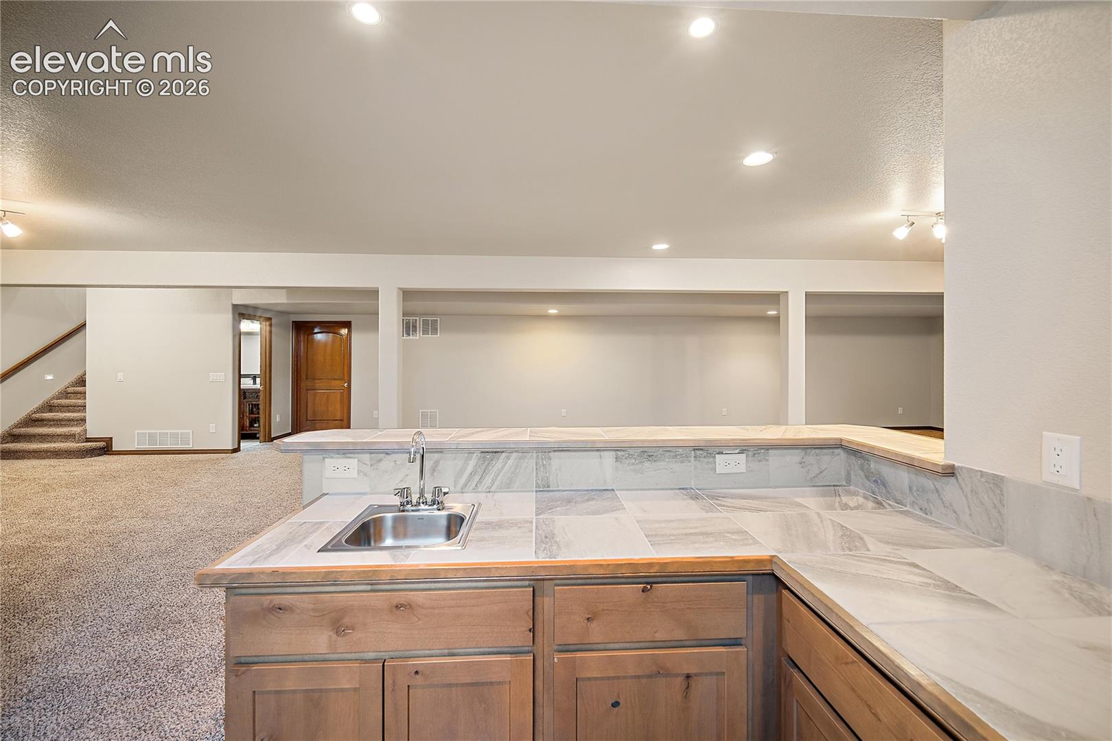 Basement wet bar 