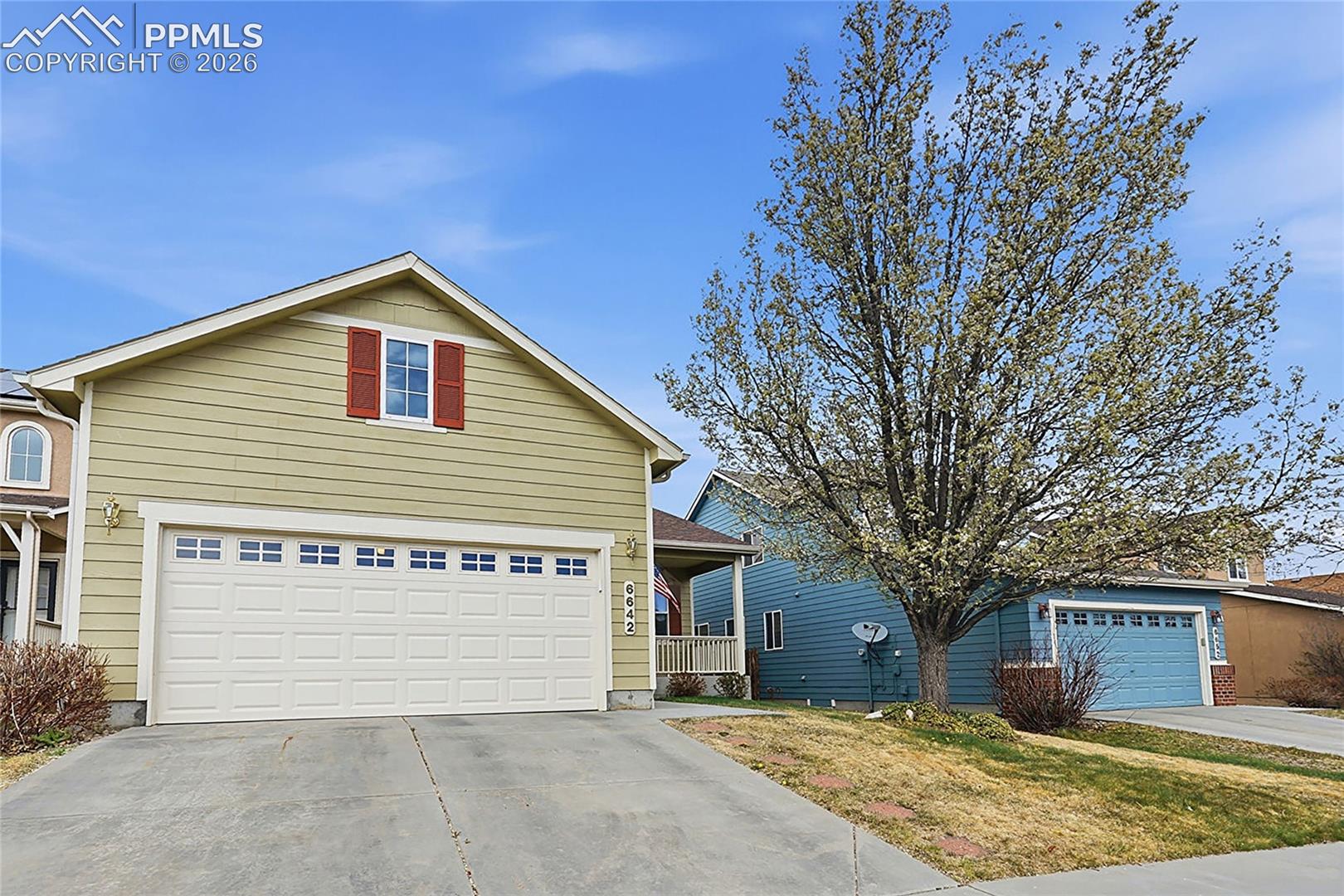 6642 Glowing Valley Dr, Colorado Springs, CO 80923