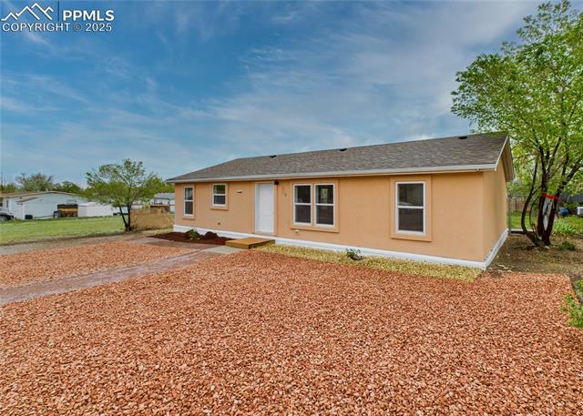 952 S Tolstoi Dr, Pueblo West, CO 81007