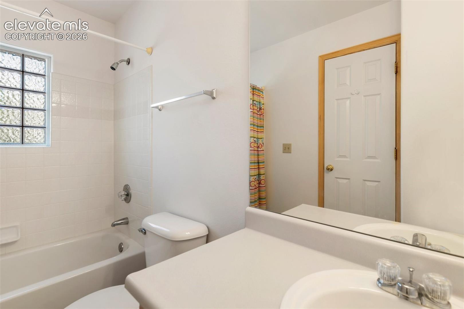 Full Bath - Upper Level 