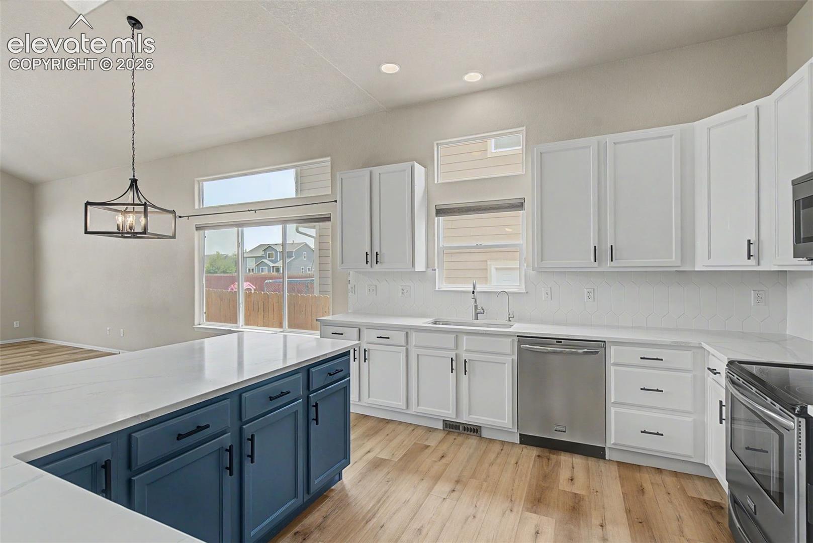 6237 Elk Bench Trl, Colorado Springs, CO 80925