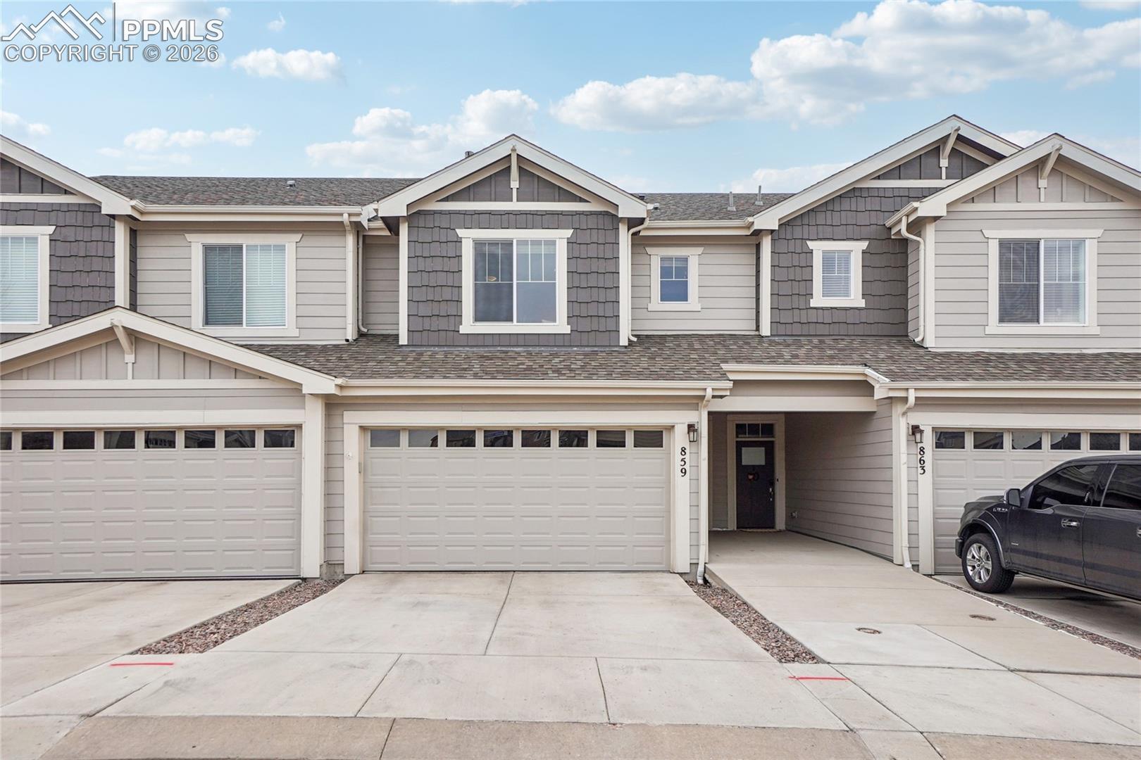 859 Marine Corps Dr, Monument, CO 80132