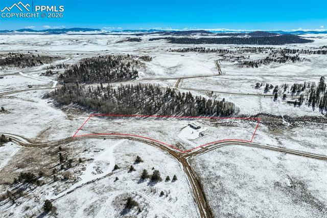 Property Lines are Approximate and not a survey
