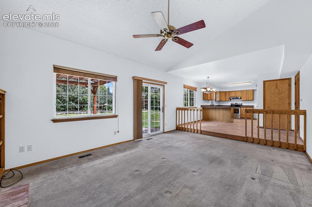 looking towards kitchen