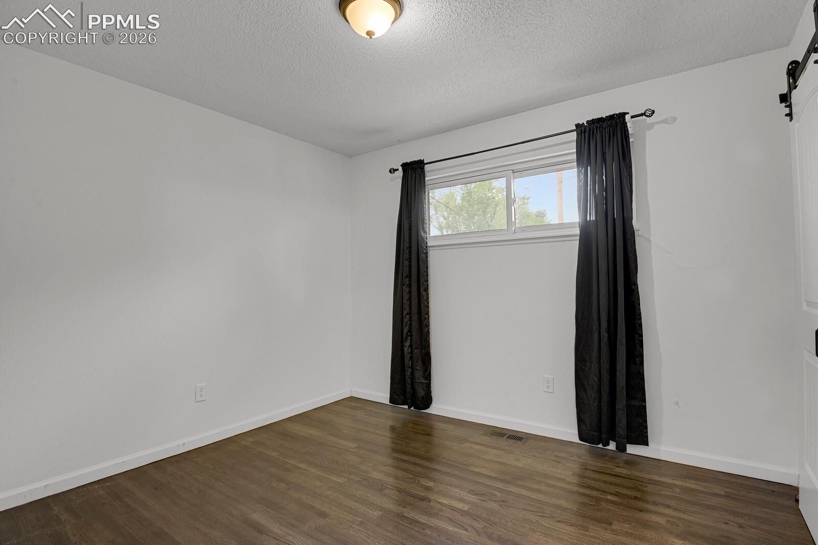 Photo 15 of 1540 Saratoga Drive, Colorado Springs
