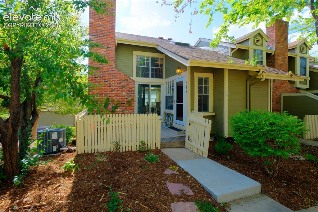 2020 S Hannibal Way #F, Aurora, CO 80013