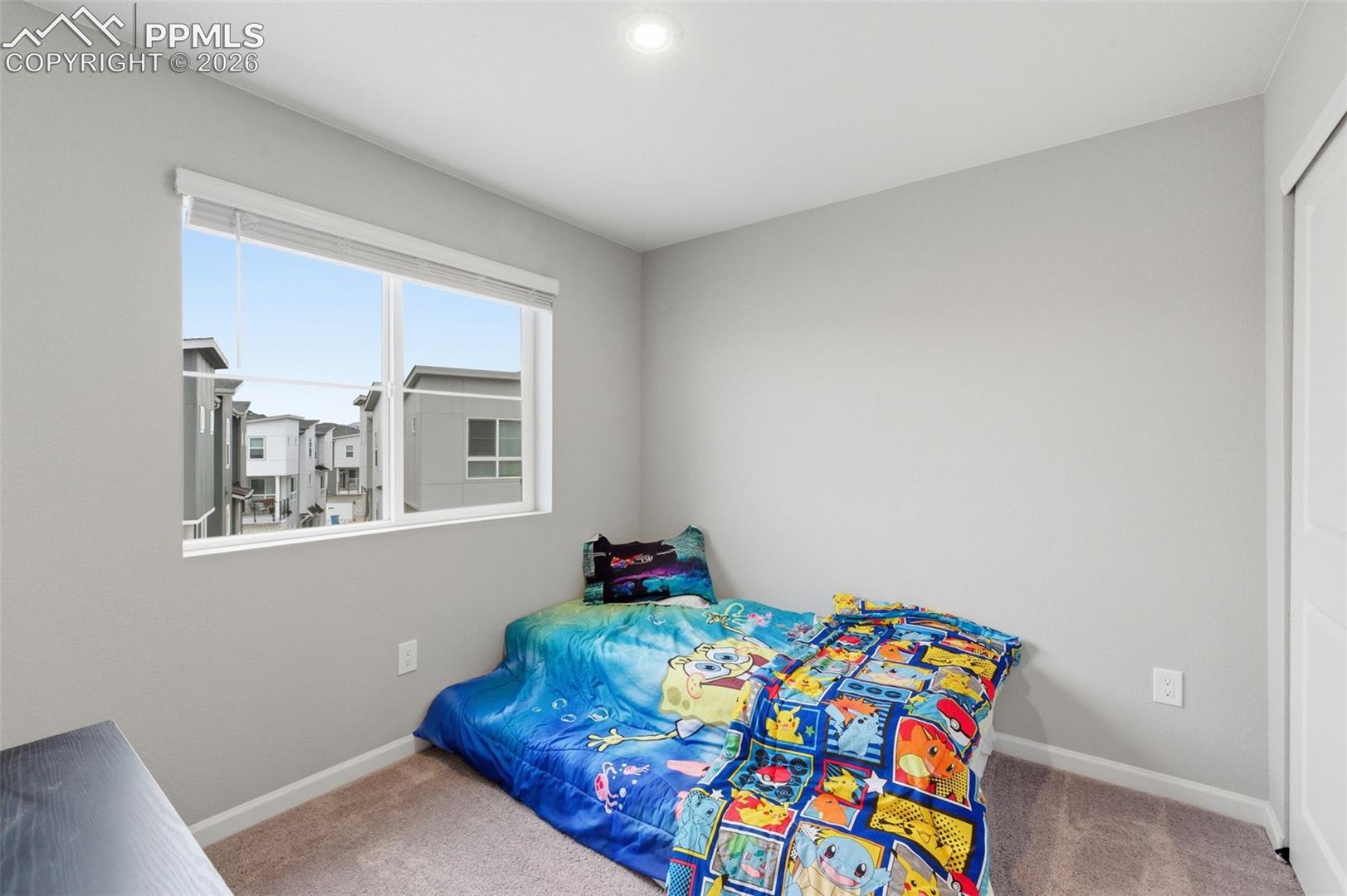 2nd bedroom