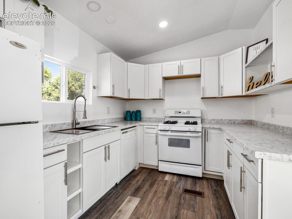 135 E Cellini Dr, Pueblo West, CO 81007