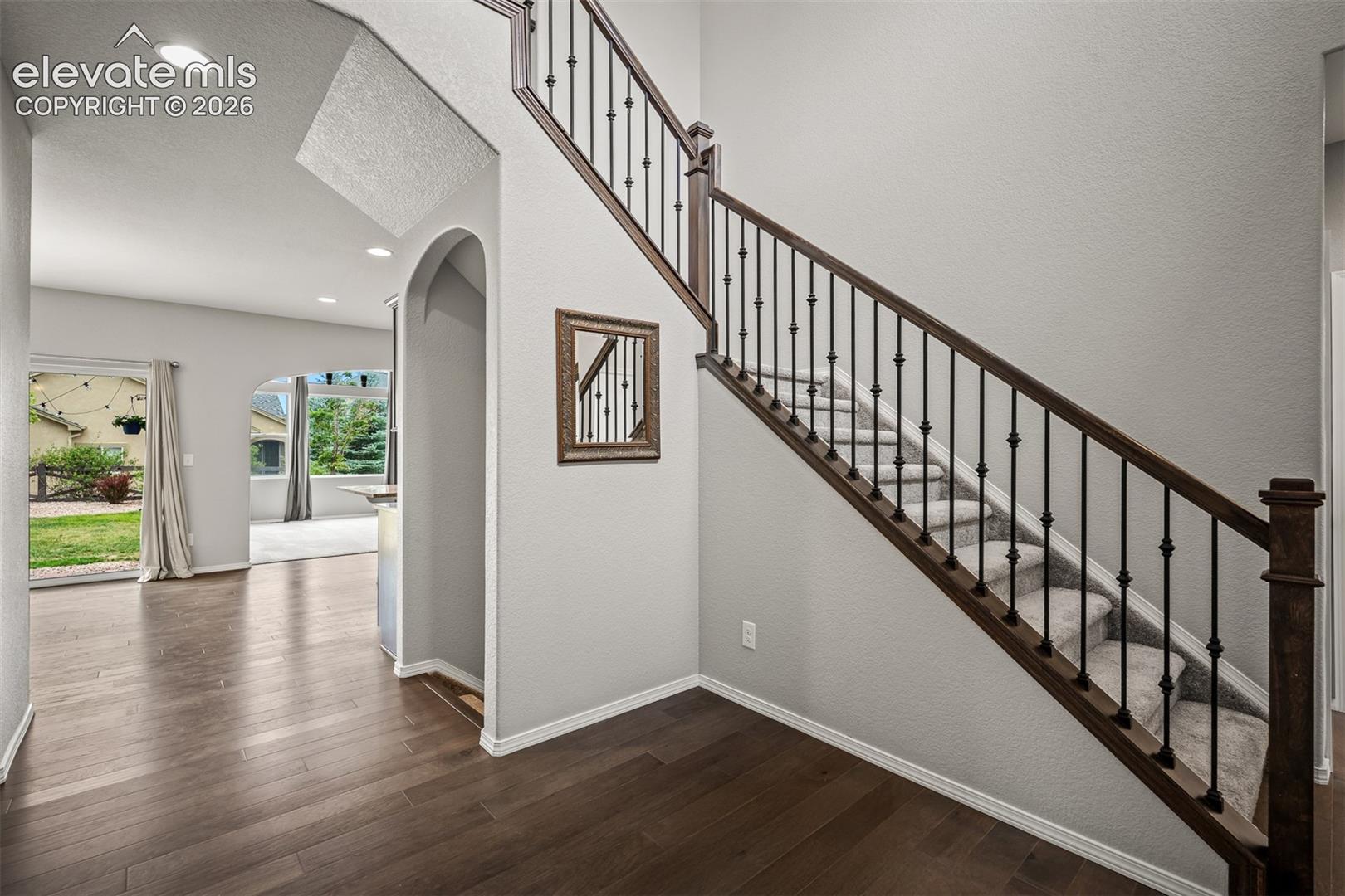 7242 Lewis Clark Trail