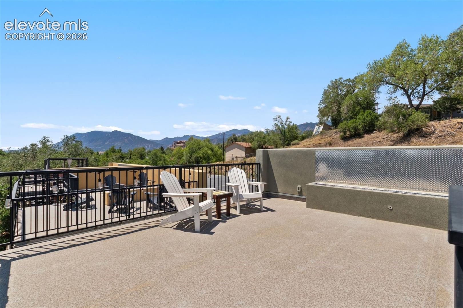 Roof top deck with 360 degree views