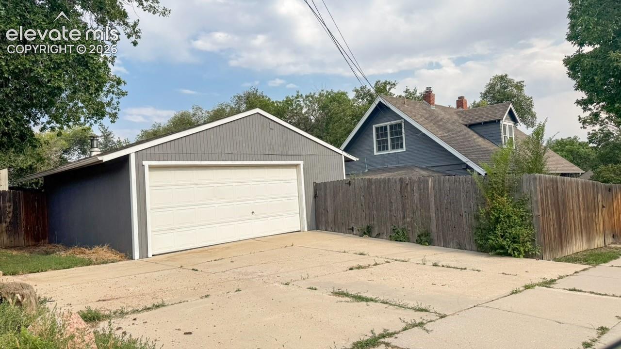 3 car garage