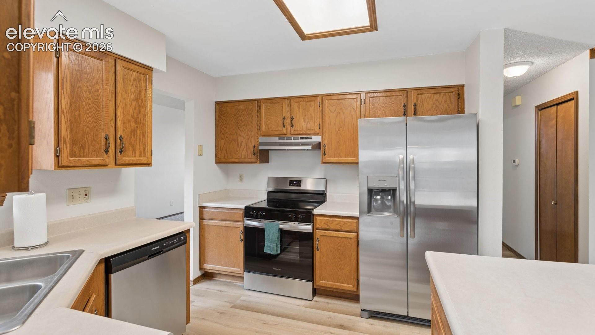 Photo 7 of 8335 Ilex Drive, Colorado Springs