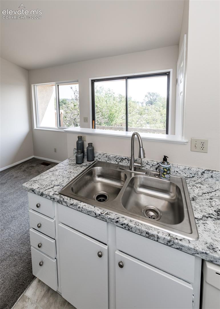 Photo 18 of 1349 Rotterdam Circle, Colorado Springs
