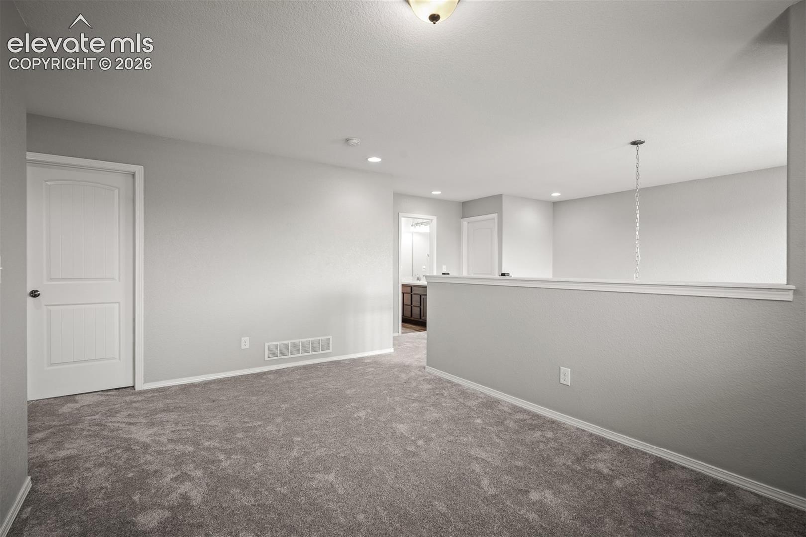 7242 Lewis Clark Trail