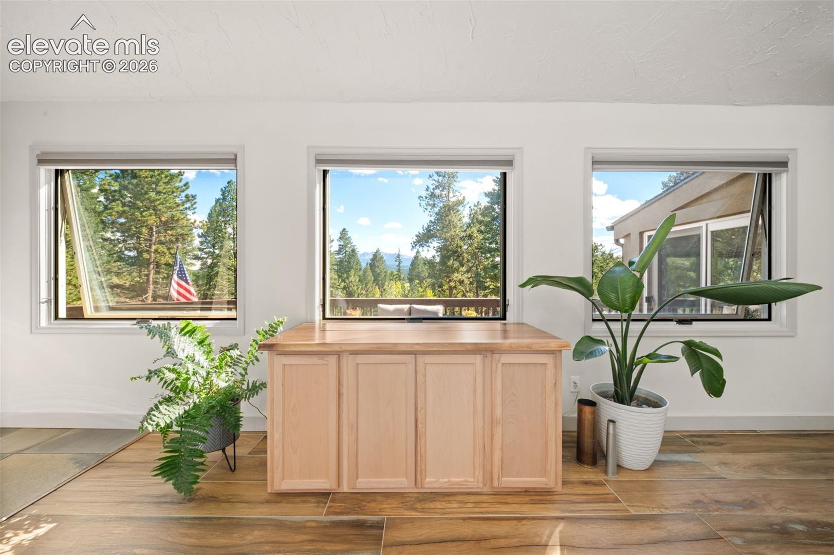 Photo 7 of 330 W Ridge Drive, Woodland Park