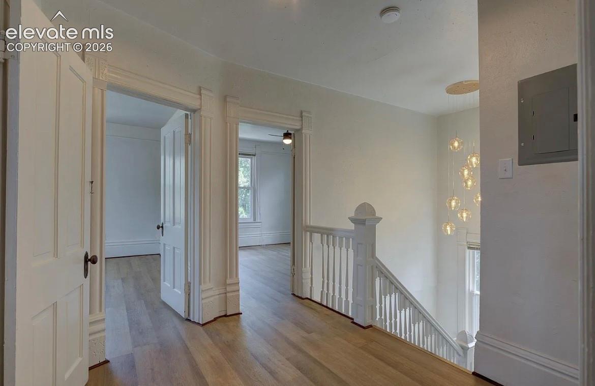 Upper level unit