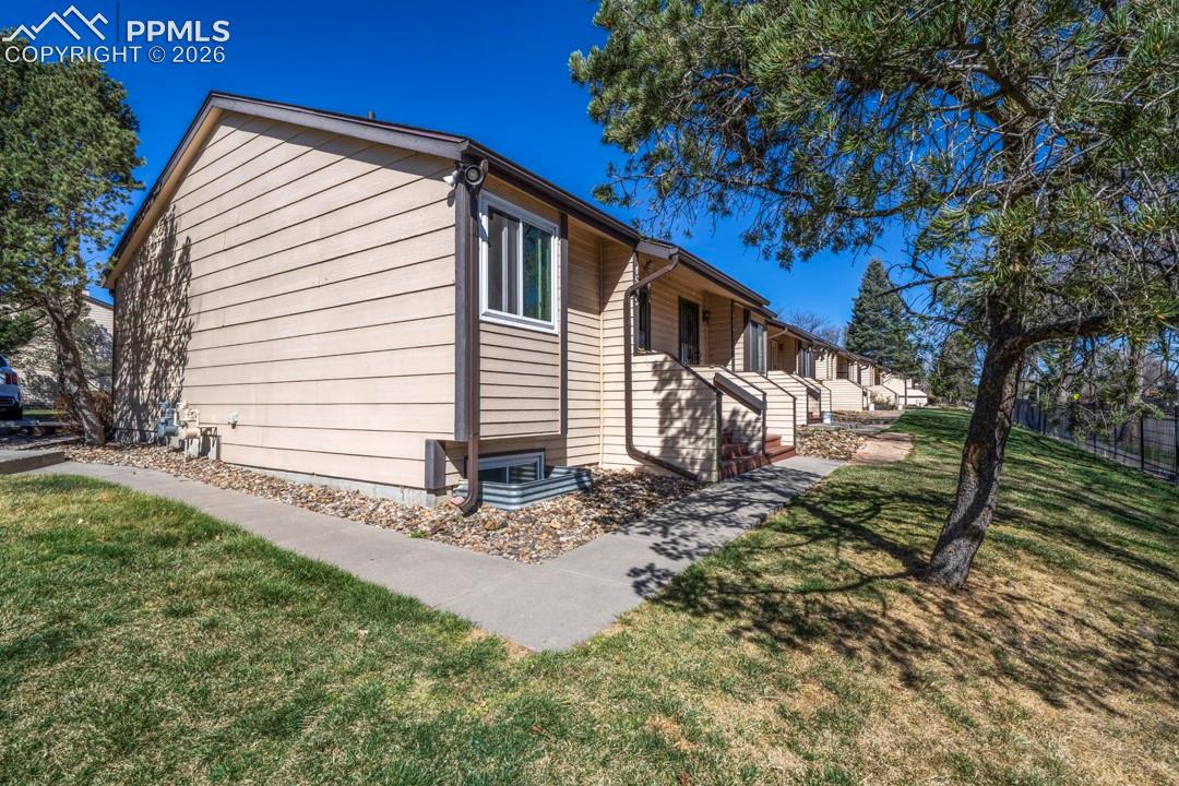 4545 Lamplighter Cir, Colorado Springs, CO 80916