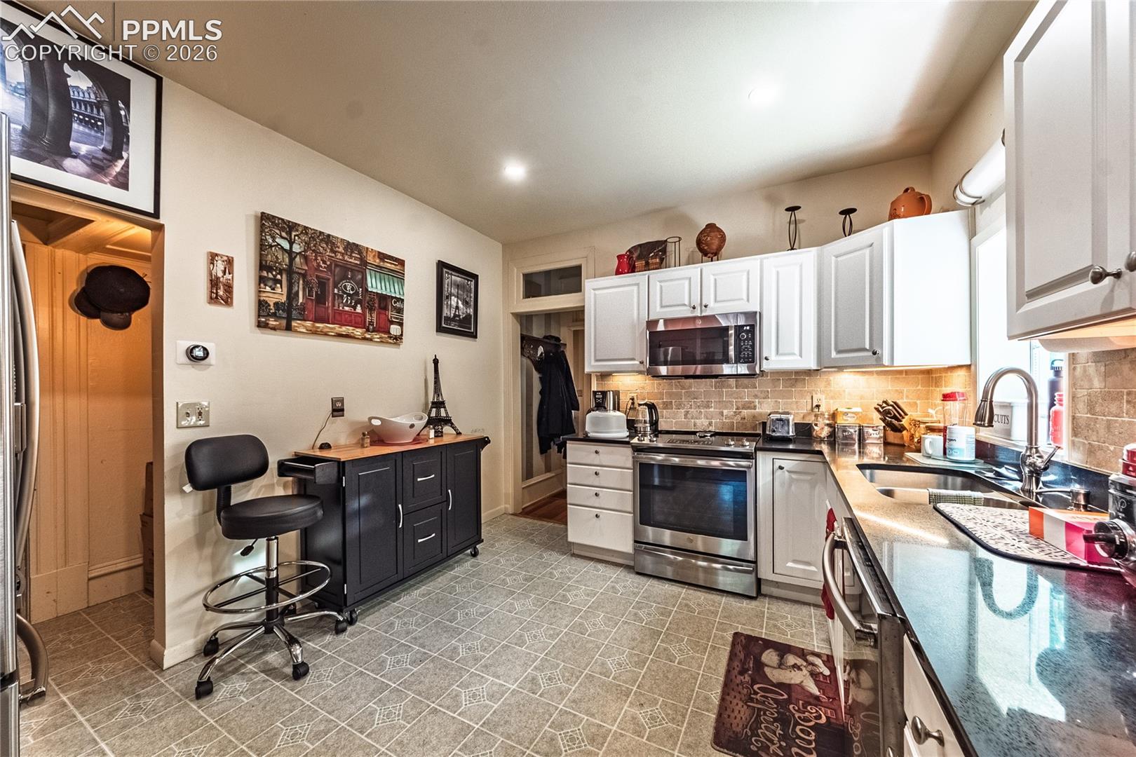 Photo 14 of 422 E Dale Street, Colorado Springs