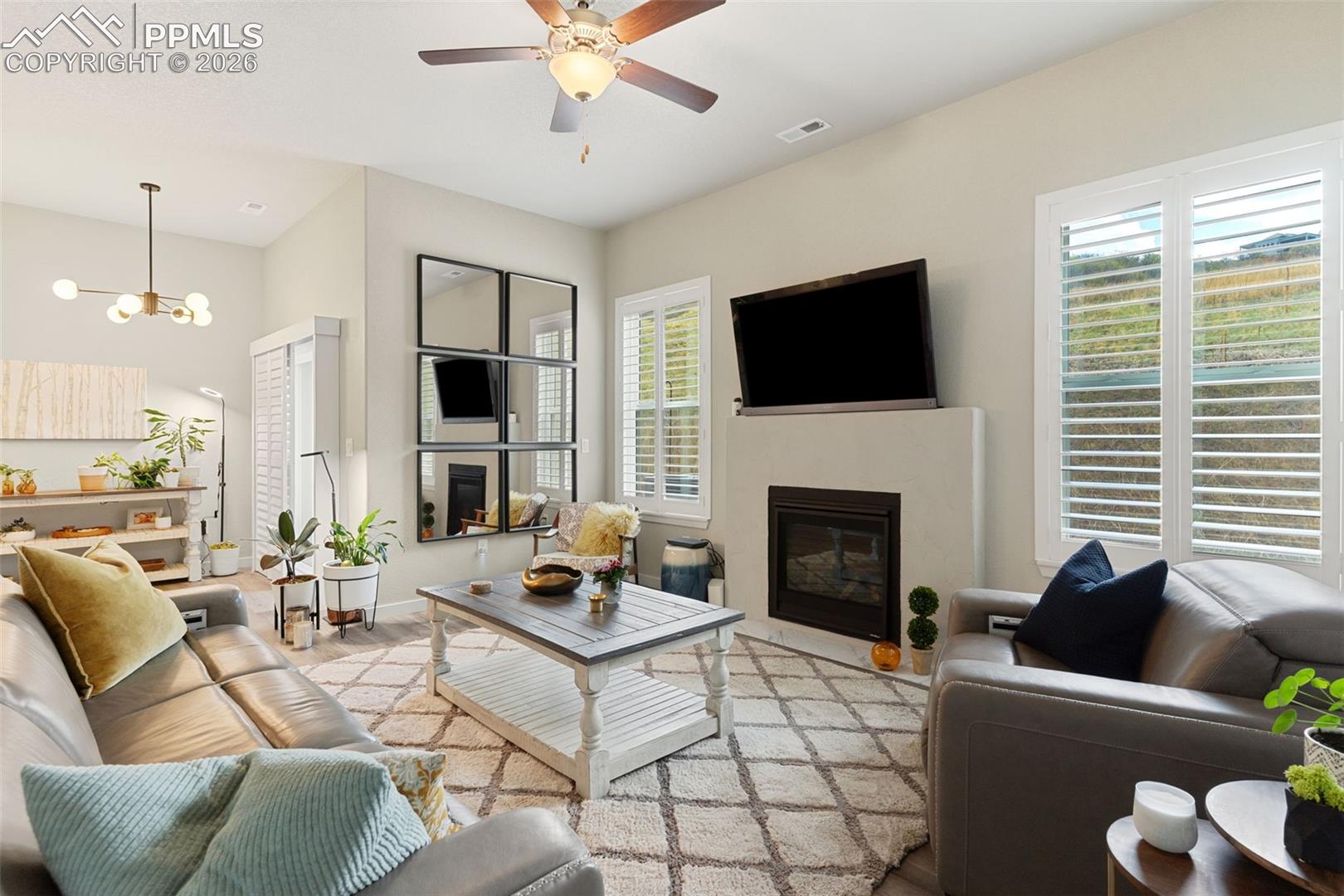 Photo 10 of 5690 Villa Lorenzo Drive, Colorado Springs