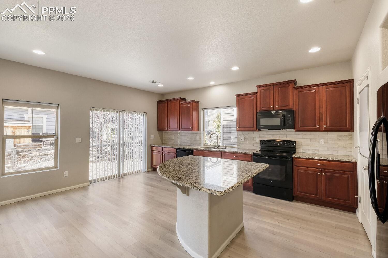 Photo 7 of 8243 Longleaf Lane, Colorado Springs