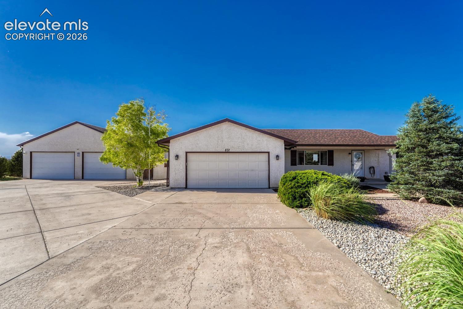 831 E Paseo Dorado Drive