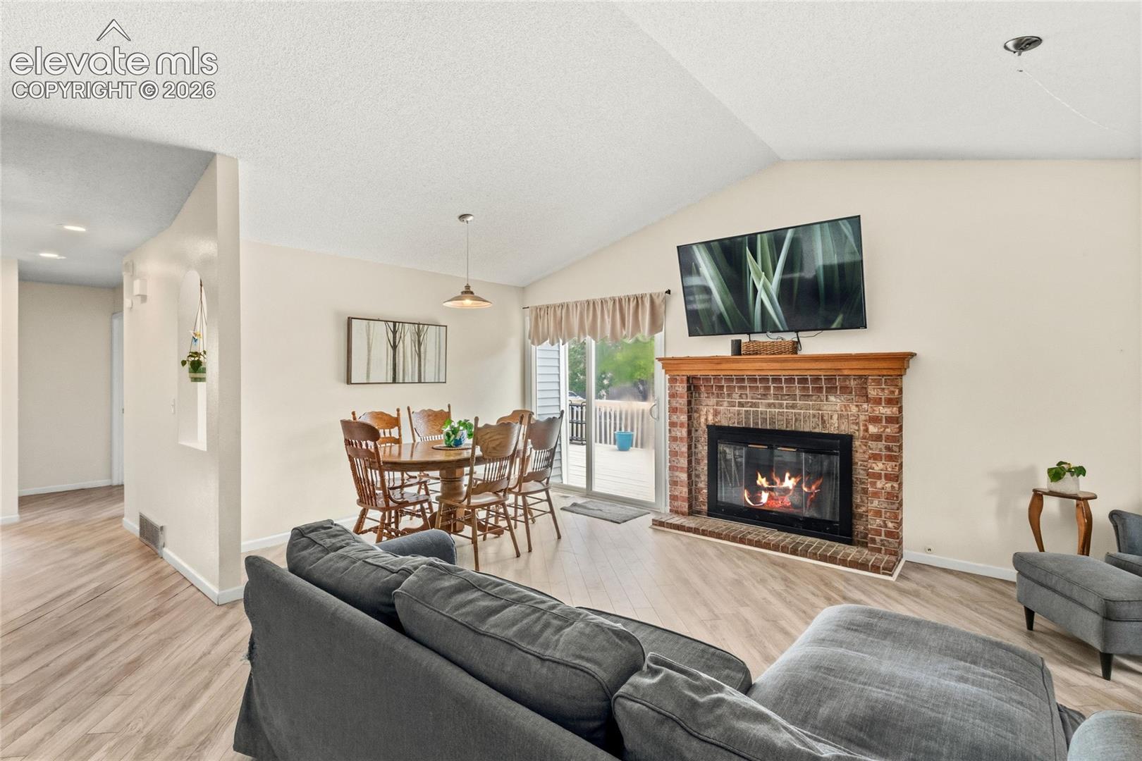 3955 Rosemere St, Colorado Springs, CO 80906