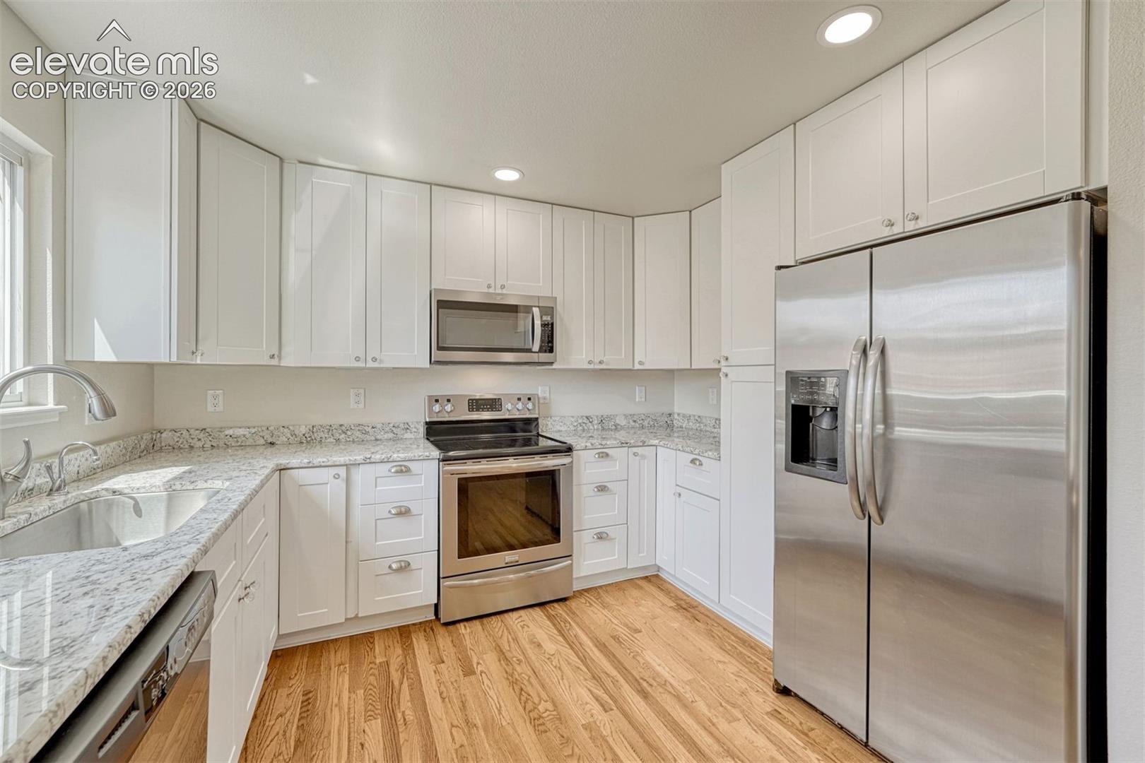 Photo 17 of 7225 Brentford Drive, Colorado Springs