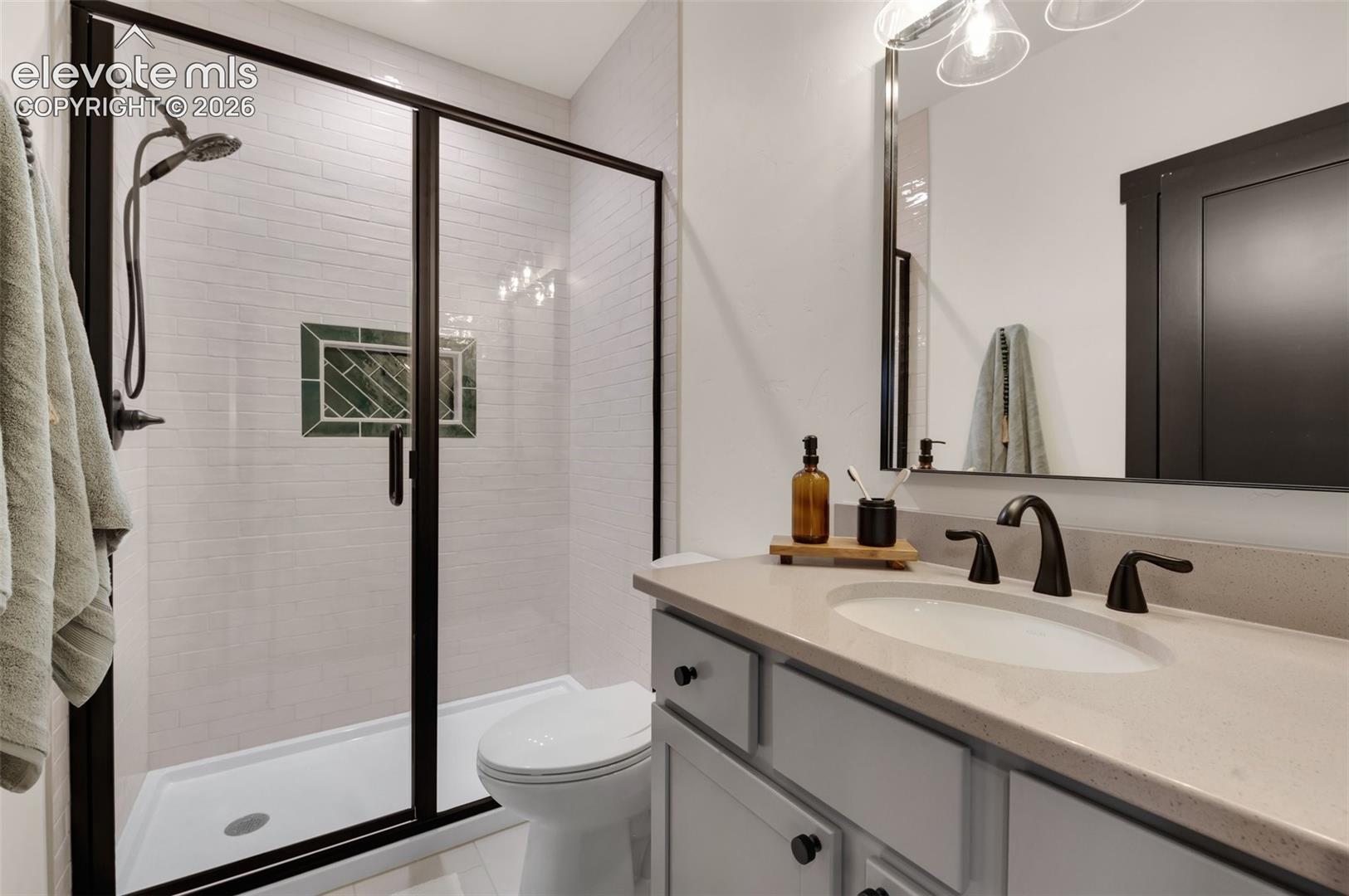 Main level bath